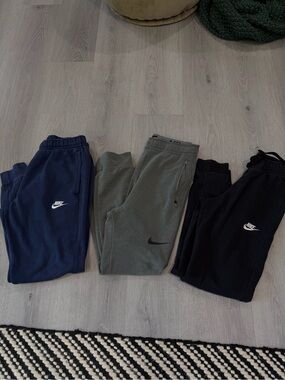 Men’s XS Nike joggers